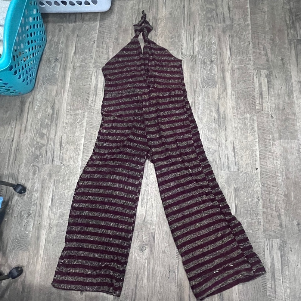 Halter neck jumper